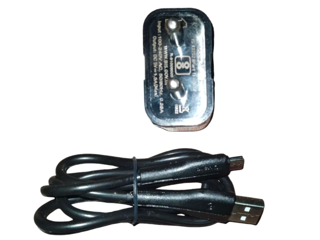 Dvaio UCH20 5V 1.5 A Single USB Charger for Keypad Phones with Detachable Micro USB Cable